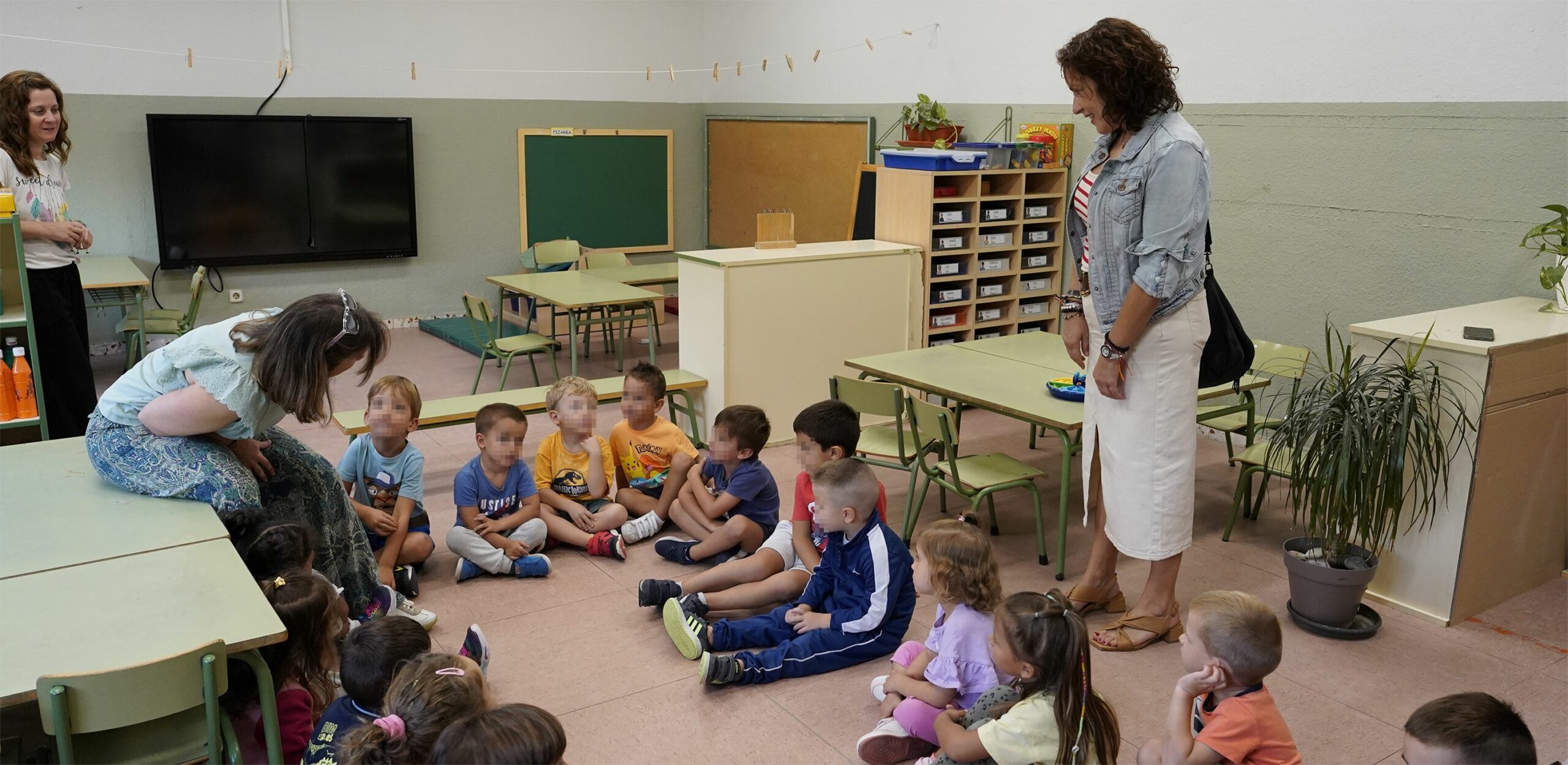 Government Representatives Visit CEIP Príncipe Felipe on First Day of 2023/2024 Academic Year